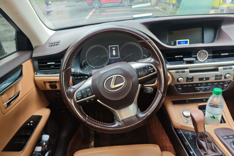 Used Lexus ES 2015 200 Elite Edition
