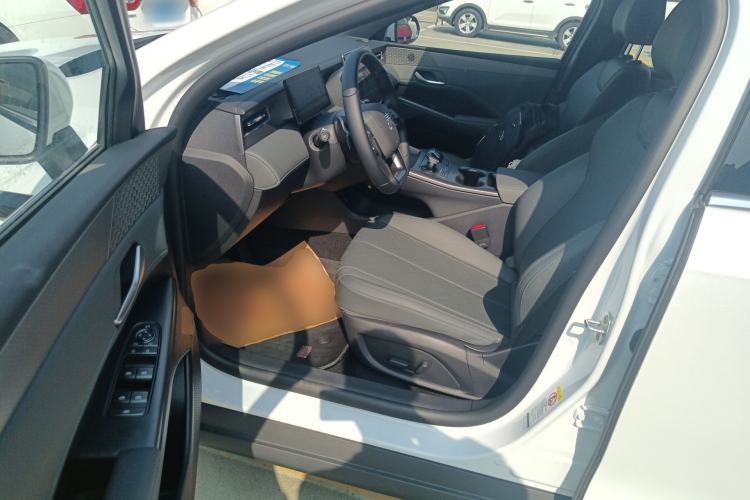 Used BYD Qin PLUS 2025 DM-i Smart Drive 120KM Superior Model
