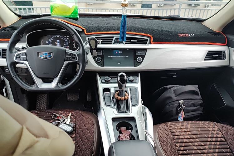 Used Geely Auto Emgrand X7 Sport 2018 1.8TD Automatic Two-Wheel Drive Smart Connect 4G Internet Edition