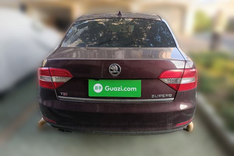 Used Skoda Superb 2013 1.8TSI Automatic Yashi Edition
