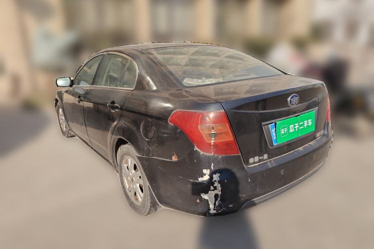 Used Bestune B50 2012 1.6L automatic with sunroof