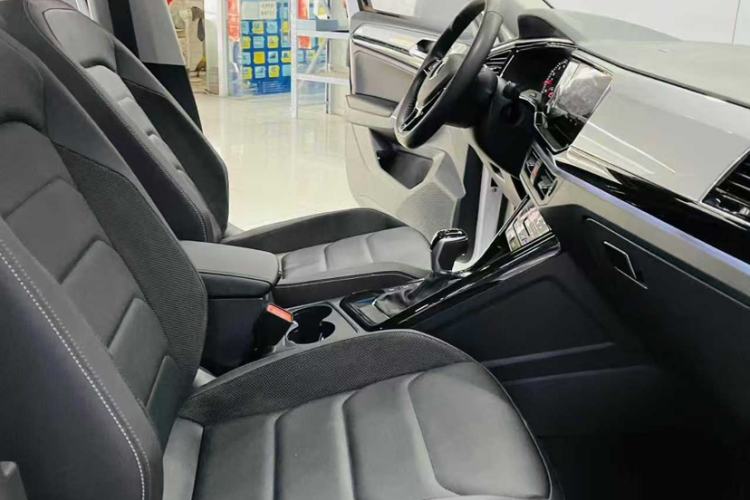 Used Volkswagen Tayron 2020 330TSI Two-Wheel Drive Luxury Smart Connectivity Version