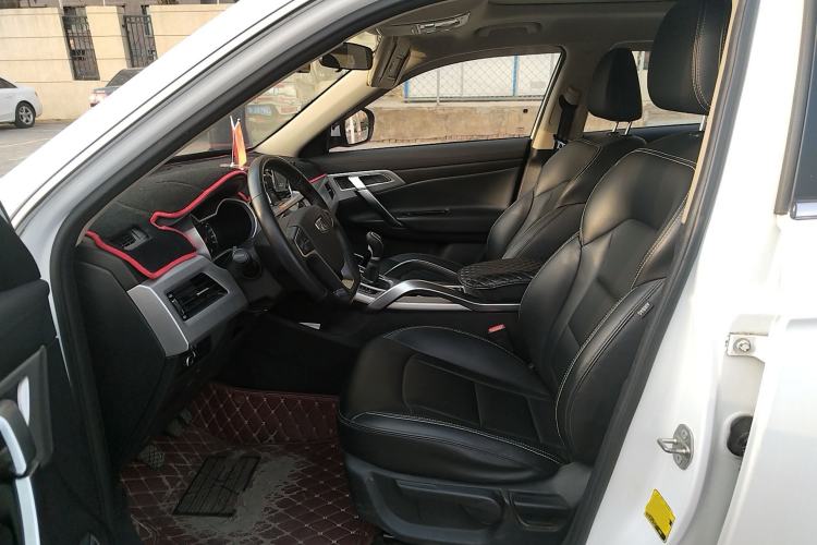 Used Geely Auto Emgrand X7 Sport 2016 2.0L Manual ZhiShang Version
