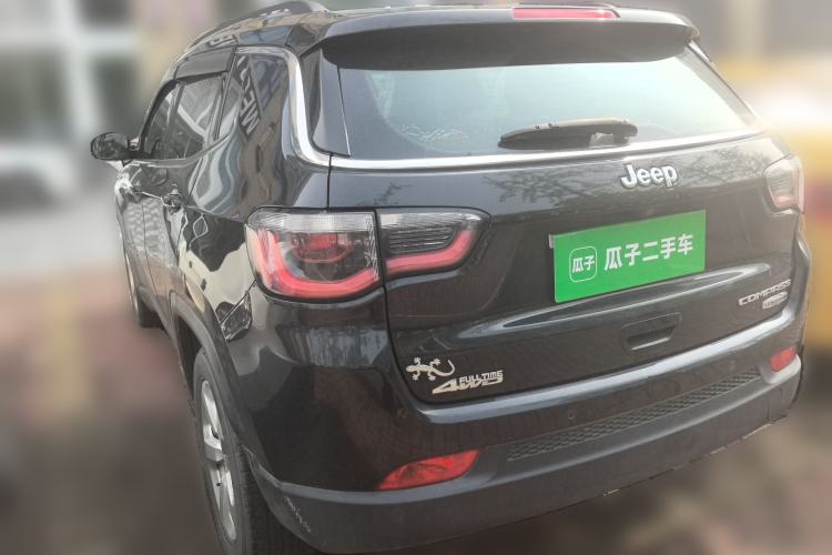 Used Jeep Compass 2017 200T Automatic Family Edition
