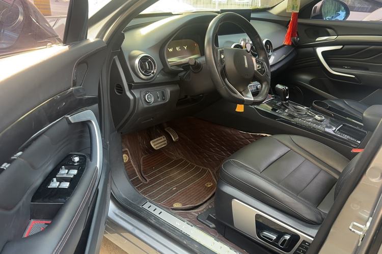 Used Wey VV7 2017 2.0T Flagship Model
