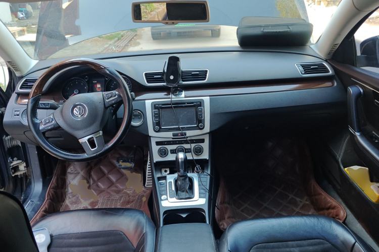 Used Volkswagen Magotan 2015 Revised Version 2.0 TSI Prestige Edition Center Console