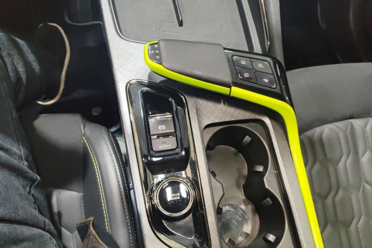 Used CHANGAN UNI-T 2022 1.5T Sport Edition Flagship Version Gear Lever