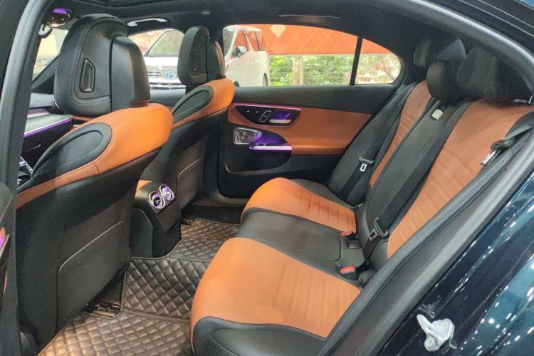 Used Mercedes-Benz C-Class 2023 Restyled C 260 L Night Edition Sports Version Left Rear Seat