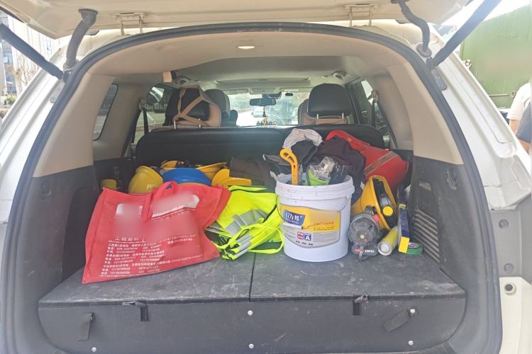 Used Nissan Terra 2018 2.5L Automatic 4x4 Flagship Edition Trunk