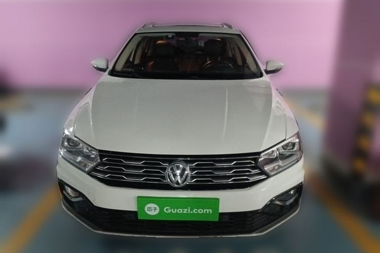 Used Volkswagen C-TREK 2018 230TSI DSG Luxury Version
