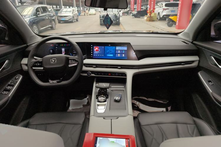 Used CHANGAN CS75 PLUS 2024 3rd Generation Champion Edition 1.5T Intelligent Drive Dynamic Model
