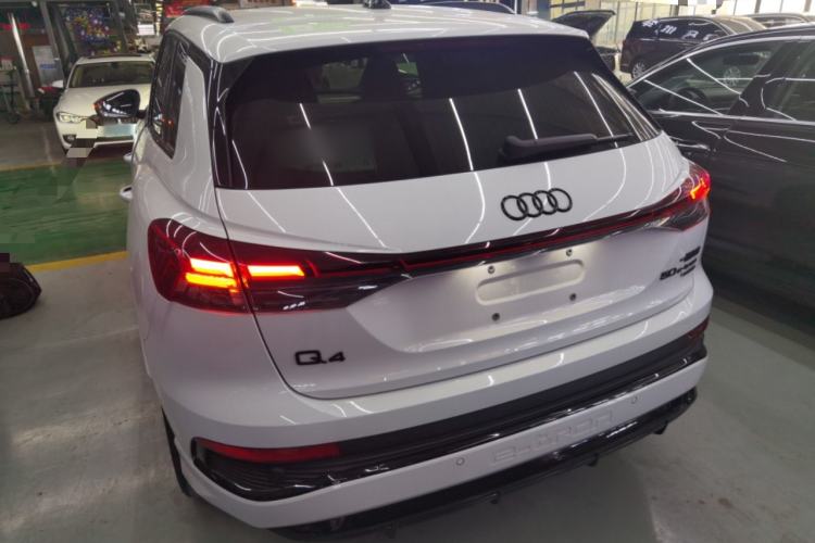 Used Audi Q4 e-tron 2024 40 e-tron Boundary Edition in Midnight Blue