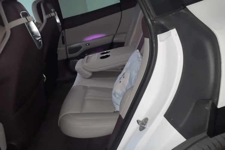 Used Xiaomi Auto YU7 2025 Ultra-Long Range High-Performance All-Wheel-Drive Max Edition
