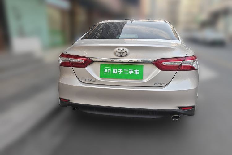 Used Toyota Camry 2021 2.0G Luxury Edition
