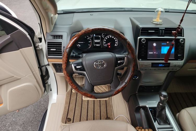Used Toyota Prado 2018 3.5L Automatic TX-L NAVI with Rear-Mounted Spare Tire Steering Wheel