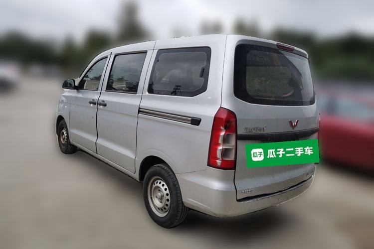 Used Wuling Hongguang V 2019 1.5L Jingqu Version China VI LAR