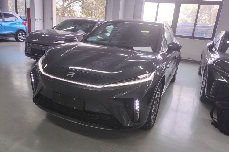 Used Rising R7 2023 Rear-Drive Screen King Pro Edition