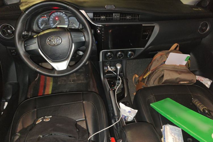 Used Toyota Corolla 2018 1.2T S-CVT GL Smart Enjoyment Version Center Console