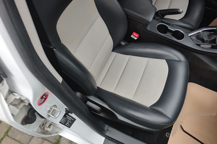 Used Geely Auto Vision 2020 Revised Version 1.5L CVT Asian Games Edition Right Front Seat