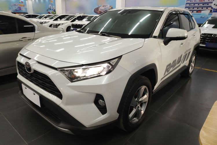 Used Toyota RAV4 2021 2.0L CVT Two-Wheel Drive Fashion PLUS Edition
