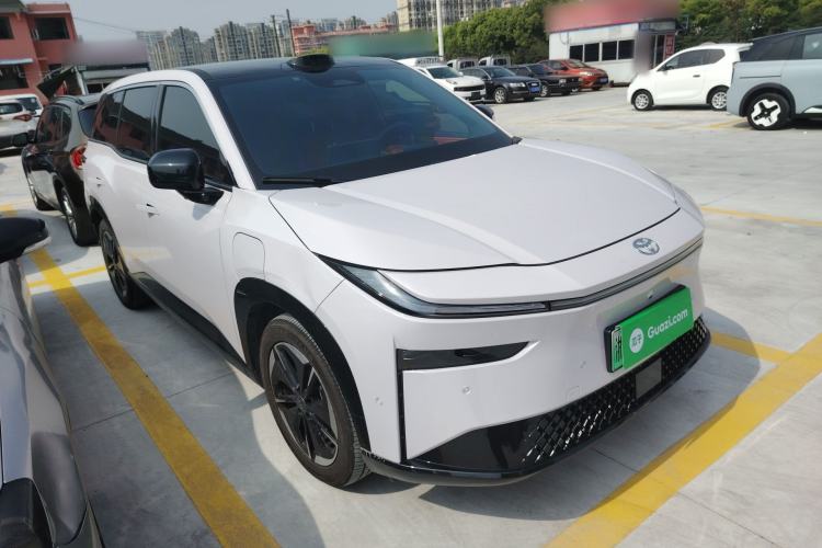 Used Toyota BZ 3X 2025 520 Pro LiDAR Edition Front Right 45 Deg