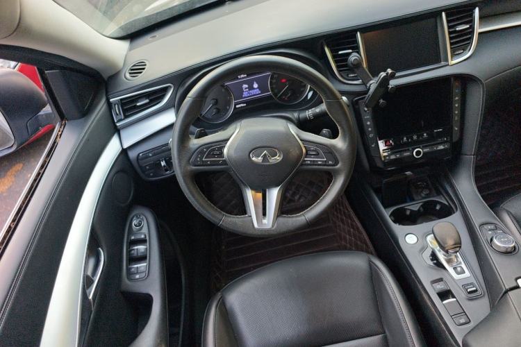 Used Infiniti QX50 2018 2.0T Two-Wheel Drive Fashion Edition
