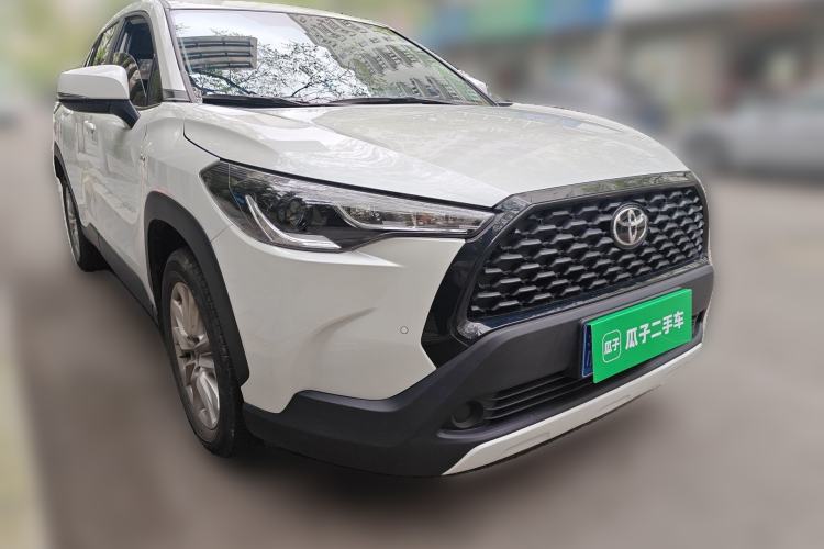 Used Toyota Corolla Cross 2024 2.0L Smart Electric Hybrid Dual-Engine Elite Edition Front Right 45 Deg
