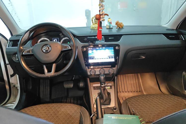 Used Skoda Octavia 2018 1.6L Automatic Luxury Edition