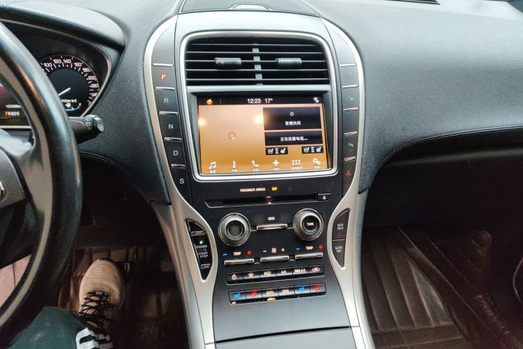 Used Lincoln MKX 2017 2.0T Four-Wheel Drive Zunya Edition