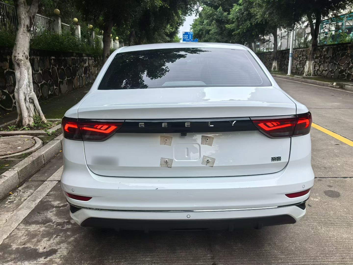 Geely Auto Emgrand 2025 4th Generation 1.5L CVT Longteng Edition — снимка 5