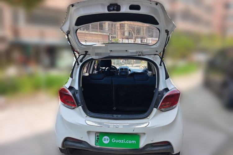 Used CHANGAN Benni E-Star 2021 National Edition Colorful Version Lithium Iron Phosphate (31.86 kWh) Trunk