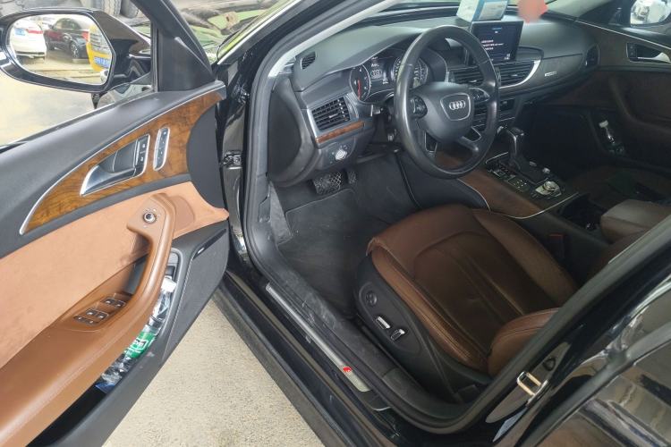 Used Audi A6L 2018 30th Anniversary Edition 45 TFSI quattro Luxury Model
