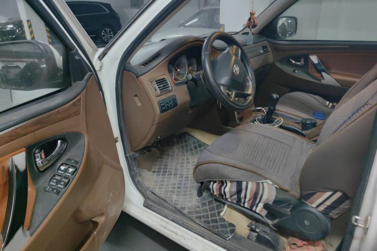 Used JDMC T5 2016 2.8T Two-Wheel Drive Comfort Version with Standard Wheelbase JE493ZLQ4E
