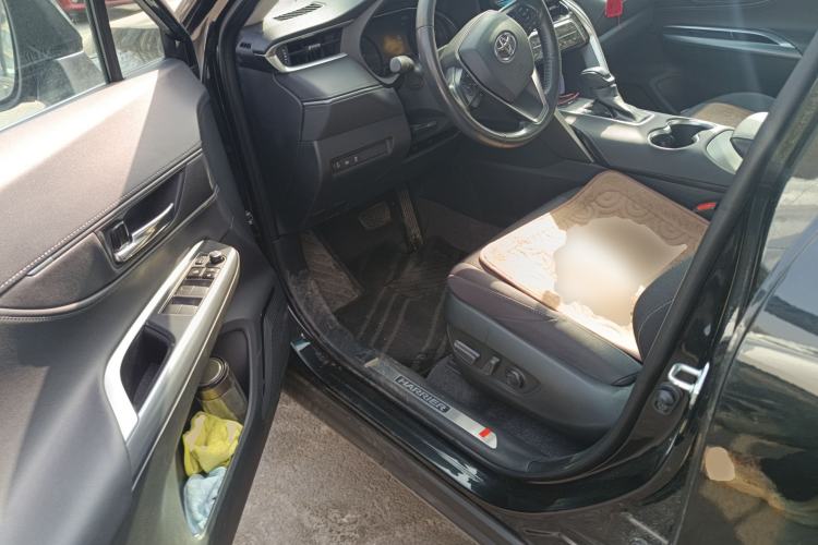 Used Toyota Harrier 2024 2.0L CVT Two-Wheel Drive Entry Version