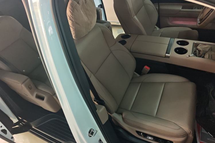 Used Li Auto MEGA 2025 Home Family Special Edition