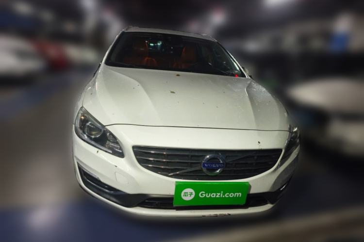 Used Volvo V60 2014 T5 Zhiya Edition Front