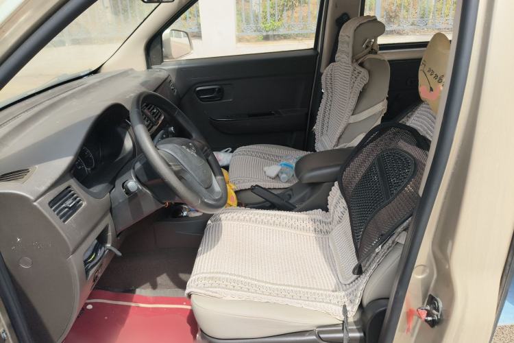 Used Wuling Rongguang V 2016 1.2L Standard Version Left Front Seat