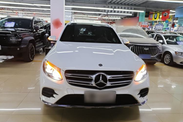 Used Mercedes-Benz GLC 2018 Facelift GLC 260 4MATIC Luxury Edition
