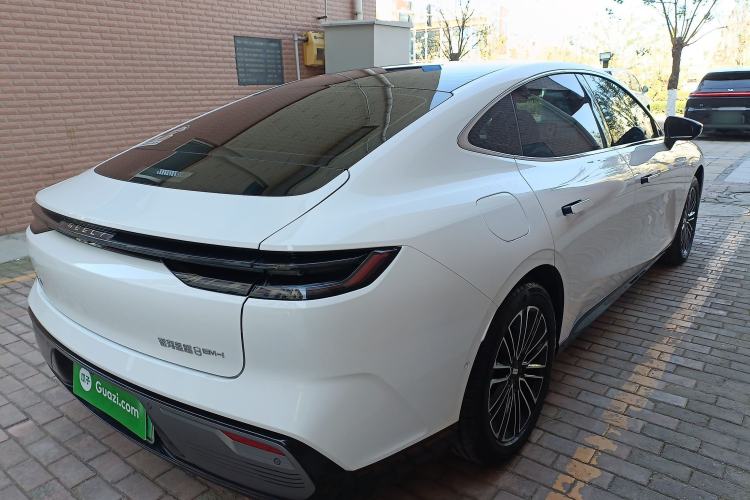 Used Geely Galaxy Galaxy 8 2025 130km EM-i Deluxe Edition