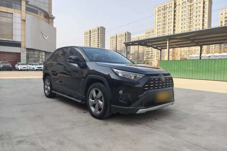 Used Toyota RAV4 2021 2.0L CVT Two-Wheel Drive Fashion Edition