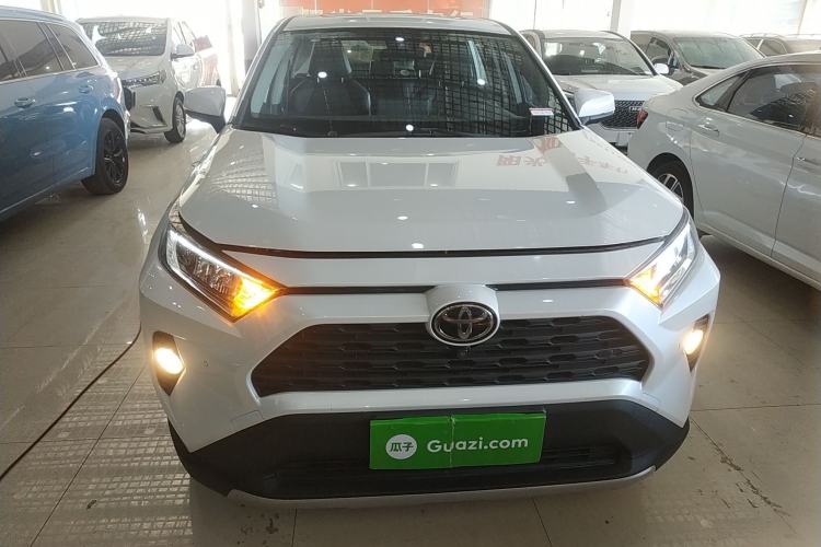 Used Toyota RAV4 2022 2.0L CVT Two-Wheel Drive Fashion Plus Edition
