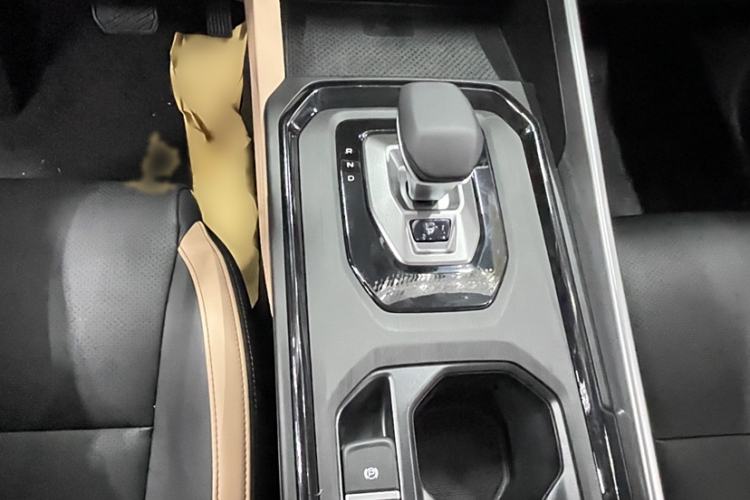 Used Geely Auto Haoyue PRO 2024 1.5T DCT Ultimate Edition Interior 3