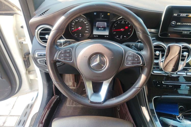 Used Mercedes-Benz GLC 2016 GLC 260 4MATIC Luxury Model