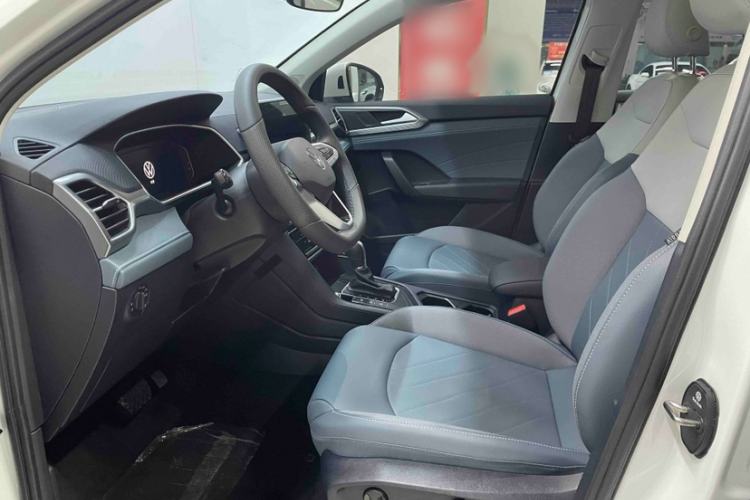 Used Volkswagen Tharu 2024 300TSI Two-Wheel-Drive Full Moon Edition Interior 3