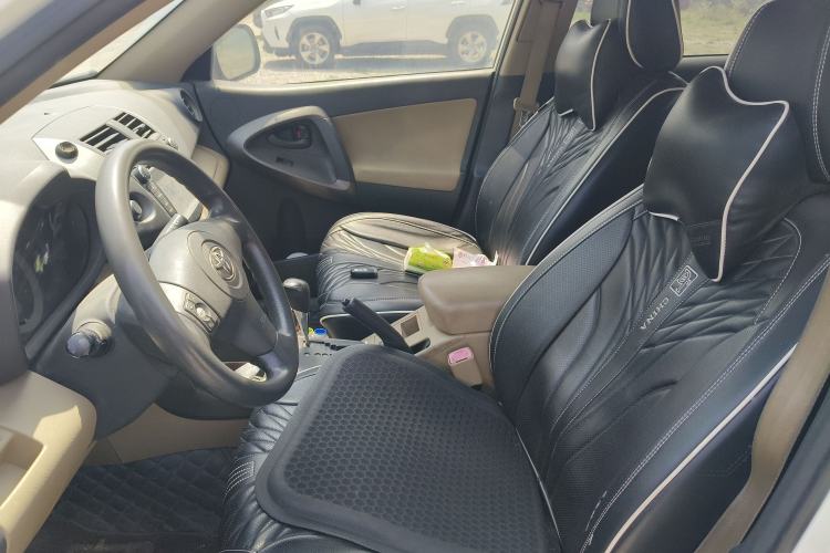 Used Toyota RAV4 2013 2.0L CVT Two-Wheel Drive Urban Edition Left Front Seat