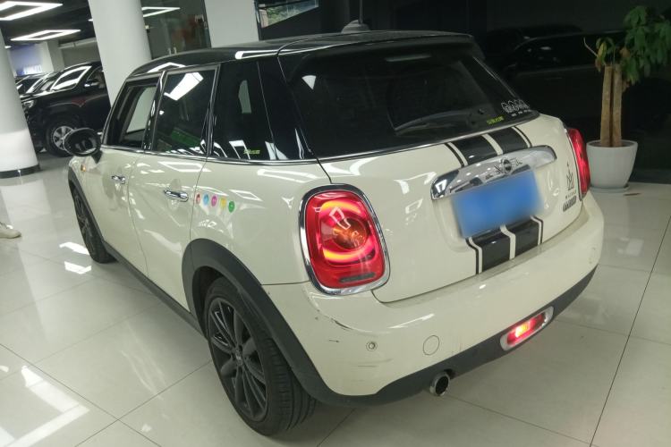 Used MINI 2016 1.5T COOPER Pioneer Edition Five-Door Model Exterior 2