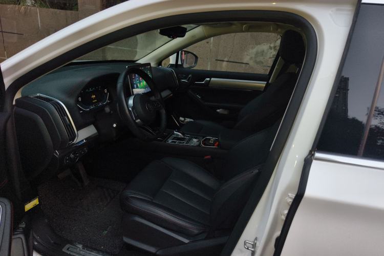 Used BYD Tang New Energy 2018 DM 2.0T All-Wheel Drive Smart Connectivity Luxury Model 7 Seats China V Emission Standard
