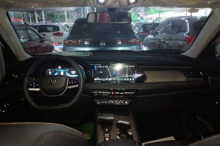 Used Changan X7 PLUS 2024 1.5T Automatic Luxury 7-Seater