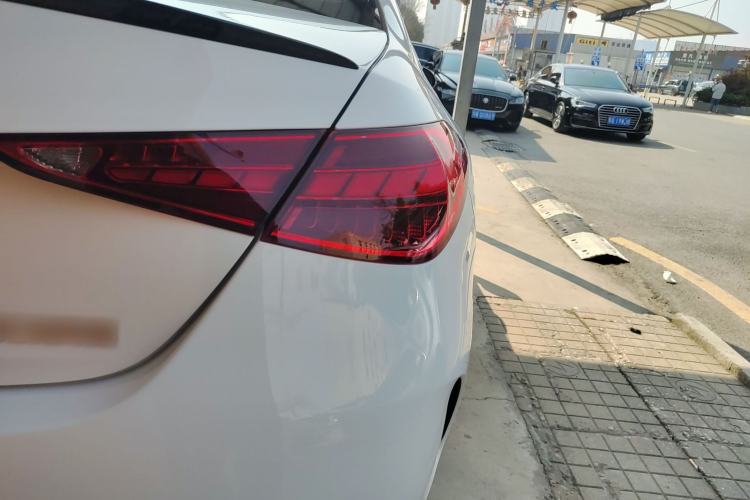 Used Mercedes-Benz C-Class 2024 Facelifted C-Class 260 L Night Edition Sports Version Right Rear Taillight