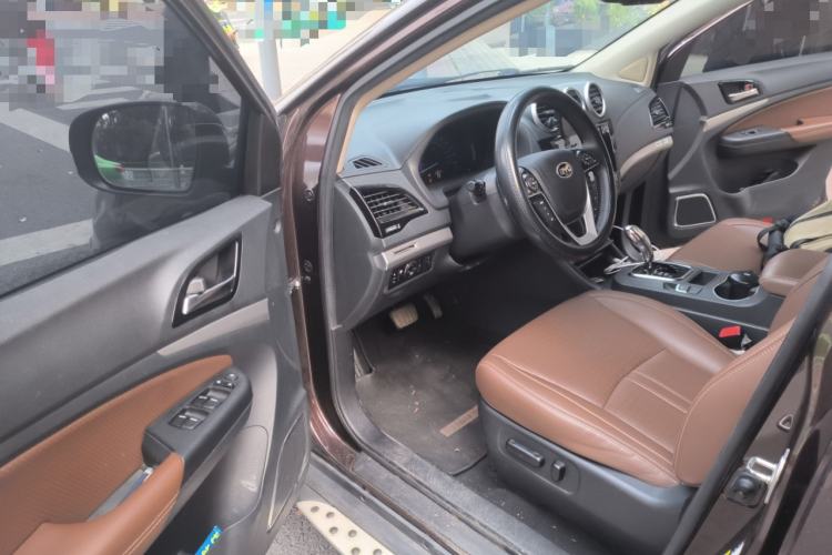 Used BYD S7 2015 2.0T Upgraded Automatic Luxury Version